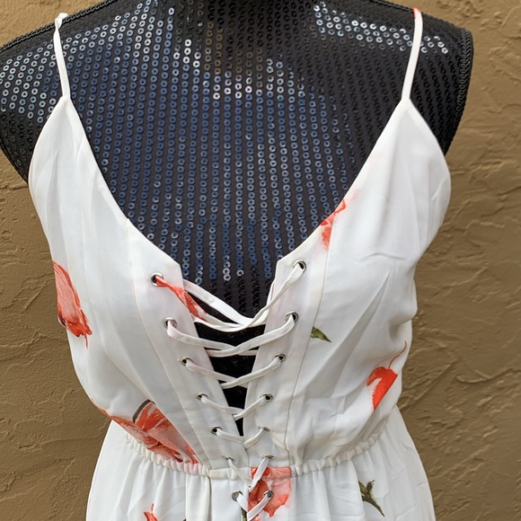 🎉HOST PICK🎉 Haute Hippie Floral Lace-Up Front Silk Dress - NWOT - Picture 2 of 5